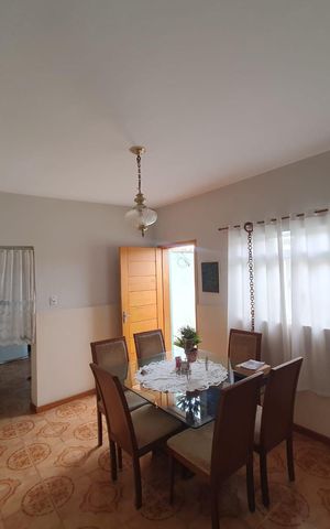 Casa à venda com 140m², 3 quartos e 2 vagas