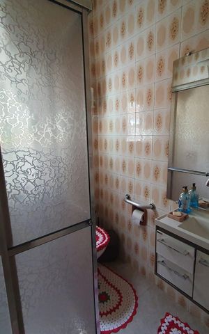 Casa à venda com 140m², 3 quartos e 2 vagas