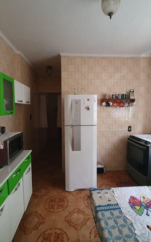 Casa à venda com 140m², 3 quartos e 2 vagas