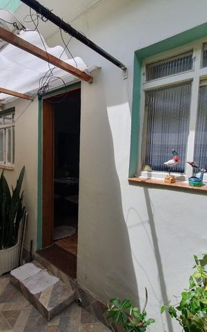 Casa à venda com 140m², 3 quartos e 2 vagas