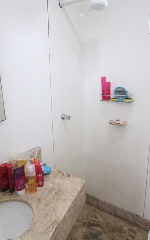 Apartamento à venda com 270m², 4 quartos e 2 vagasBanheiro 2