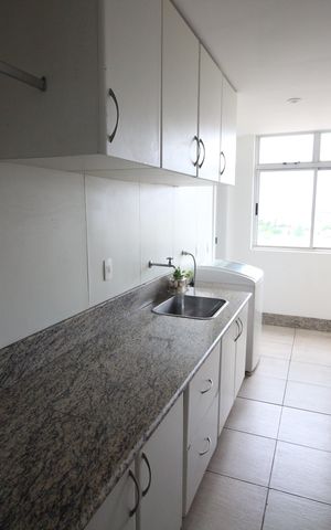 Apartamento à venda com 270m², 4 quartos e 2 vagasÁrea de Serviço