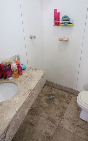 Apartamento à venda com 270m², 4 quartos e 2 vagasBanheiro 2