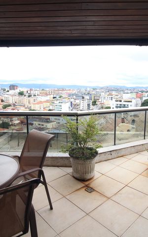 Apartamento à venda com 270m², 4 quartos e 2 vagasVaranda Sala 2