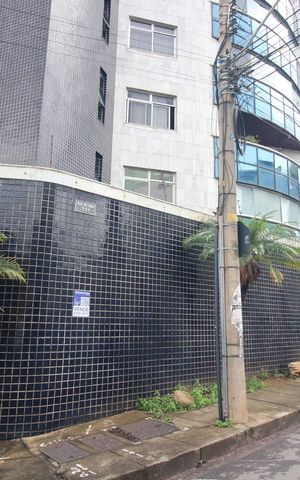 Apartamento à venda com 270m², 4 quartos e 2 vagasPlaquinha Instalada 30/01/2026 TIKP-226