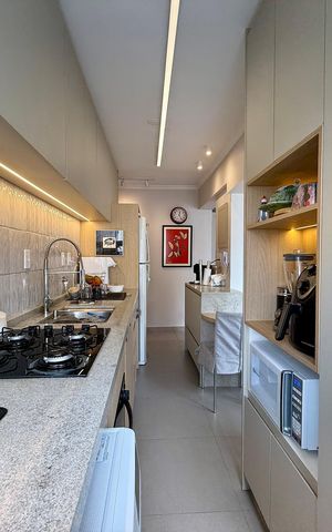Apartamento à venda com 138m², 4 quartos e 1 vagaÁrea de Serviço