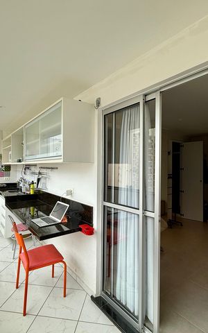 Apartamento à venda com 138m², 4 quartos e 1 vagaSacada Suíte 2