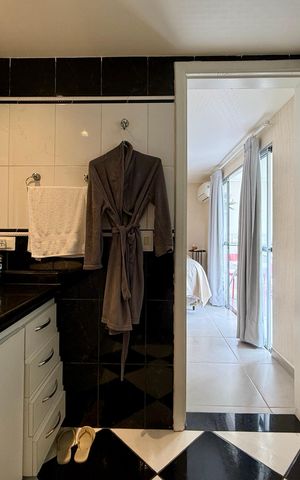 Apartamento à venda com 138m², 4 quartos e 1 vagaBanheiro Suíte 2