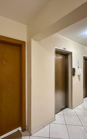 Apartamento à venda com 138m², 4 quartos e 1 vagaHall Apartamento 