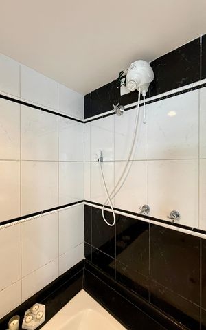 Apartamento à venda com 138m², 4 quartos e 1 vagaBanheiro Suíte 2