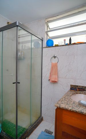 Apartamento à venda com 130m², 3 quartos e 1 vaga Apartamento à venda com 130m², 3 quartos e 1 vagaBanheiro Social