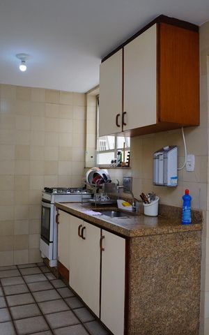 Apartamento à venda com 130m², 3 quartos e 1 vaga Apartamento à venda com 130m², 3 quartos e 1 vagaCozinha