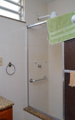 Apartamento à venda com 130m², 3 quartos e 1 vaga Apartamento à venda com 130m², 3 quartos e 1 vagaBanheiro do Quarto 3