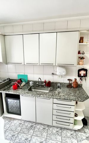 Apartamento à venda com 115m², 3 quartos e 2 vagas Apartamento à venda com 115m², 3 quartos e 2 vagasCozinha