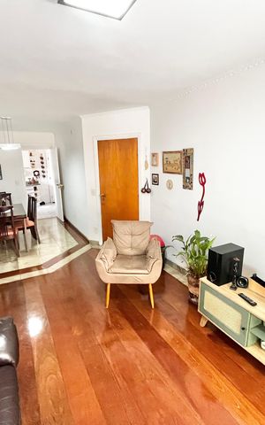 Apartamento à venda com 115m², 3 quartos e 2 vagas Apartamento à venda com 115m², 3 quartos e 2 vagasSala