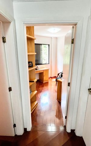Apartamento à venda com 115m², 3 quartos e 2 vagas Apartamento à venda com 115m², 3 quartos e 2 vagasCorredor