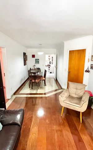 Apartamento à venda com 115m², 3 quartos e 2 vagas Apartamento à venda com 115m², 3 quartos e 2 vagasSala