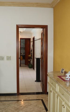 Casa de condomínio para alugar com 1100m², 4 quartos e 6 vagasCozinha