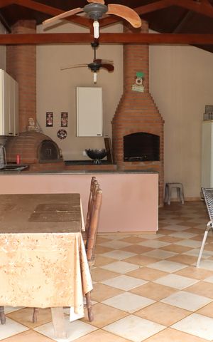 Casa de condomínio para alugar com 1100m², 4 quartos e 6 vagasÁrea comum
