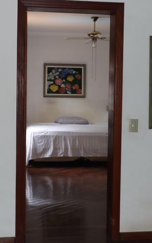 Casa de condomínio para alugar com 1100m², 4 quartos e 6 vagasCorredor