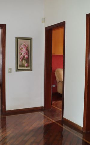 Casa de condomínio para alugar com 1100m², 4 quartos e 6 vagasCorredor