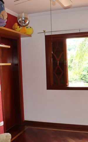 Casa de condomínio para alugar com 1100m², 4 quartos e 6 vagasSuíte 2