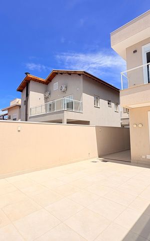 Casa de condomínio à venda com 193m², 3 quartos e 2 vagasQuintal