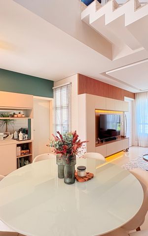 Casa de condomínio à venda com 193m², 3 quartos e 2 vagasSala