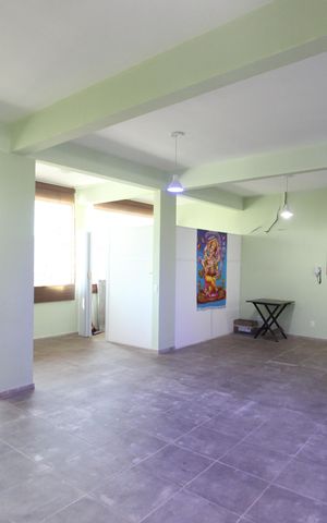 Casa à venda com 84m², 1 quarto e 2 vagasQuintal - Sala