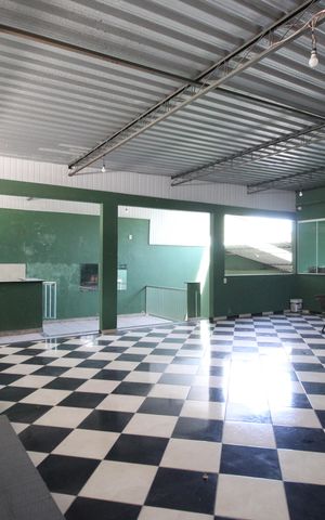 Casa à venda com 84m², 1 quarto e 2 vagasQuintal
