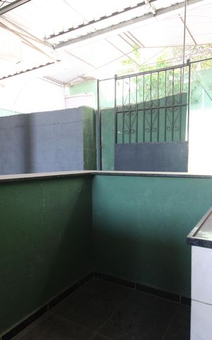 Casa à venda com 84m², 1 quarto e 2 vagasQuintal