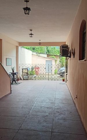 Casa para alugar com 1200m², 6 quartos e 8 vagas Casa para alugar com 1200m², 6 quartos e 8 vagasÁrea Comum