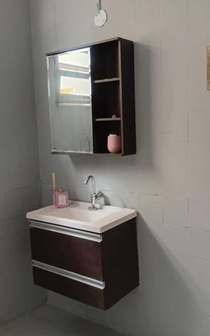 Casa para alugar com 1200m², 6 quartos e 8 vagas Casa para alugar com 1200m², 6 quartos e 8 vagasBanheiro