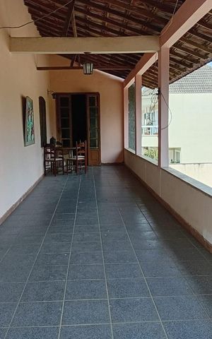 Casa para alugar com 1200m², 6 quartos e 8 vagas Casa para alugar com 1200m², 6 quartos e 8 vagasÁrea Comum