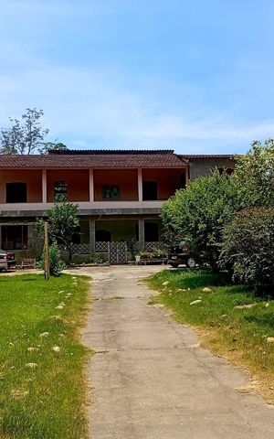 Casa para alugar com 1200m², 6 quartos e 8 vagas Casa para alugar com 1200m², 6 quartos e 8 vagasÁrea Comum