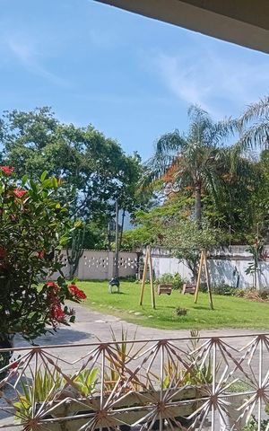 Casa para alugar com 1200m², 6 quartos e 8 vagas Casa para alugar com 1200m², 6 quartos e 8 vagasÁrea Comum