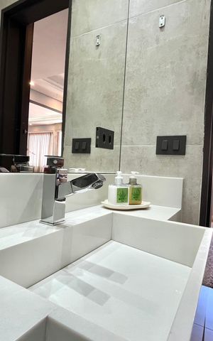 Apartamento à venda com 108m², 2 quartos e 2 vagas Apartamento à venda com 108m², 2 quartos e 2 vagasBanheiro Social