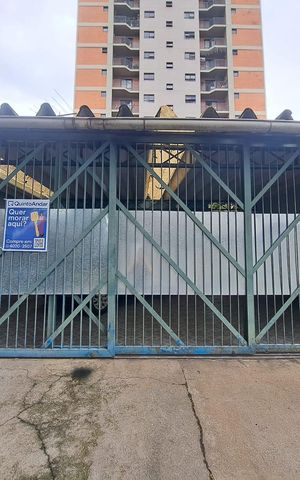 Casa à venda com 160m², 3 quartos e 3 vagas Casa à venda com 160m², 3 quartos e 3 vagasFachada com PLACA