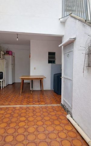 Casa à venda com 160m², 3 quartos e 3 vagas Casa à venda com 160m², 3 quartos e 3 vagasQuintal