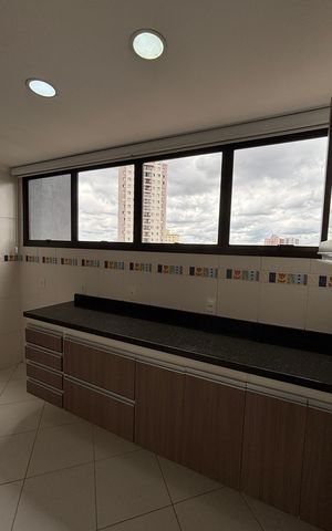 Apartamento à venda com 144m², 3 quartos e 2 vagasCozinha