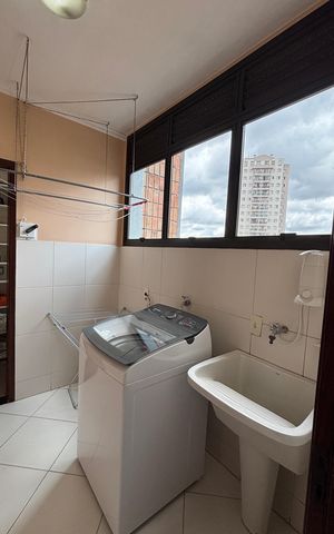 Apartamento à venda com 144m², 3 quartos e 2 vagasÁrea de Serviço