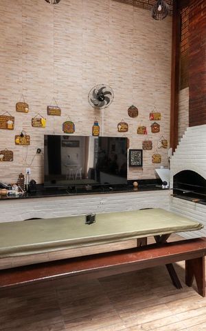Casa à venda com 200m², 3 quartos e 2 vagasVaranda gourmet