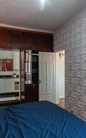 Casa à venda com 200m², 3 quartos e 2 vagasSuíte