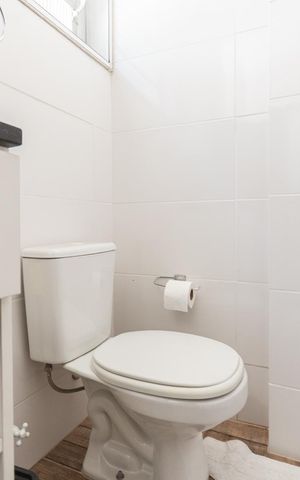 Casa à venda com 200m², 3 quartos e 2 vagasBanheiro Suíte
