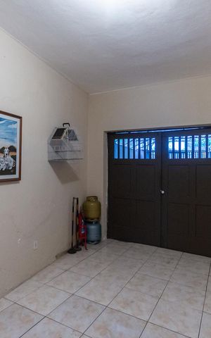 Casa à venda com 200m², 3 quartos e 2 vagasGaragem