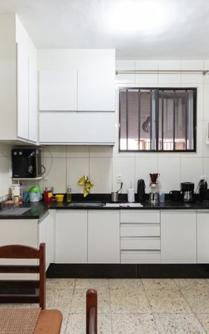 Casa à venda com 200m², 3 quartos e 2 vagasCozinha