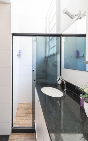 Casa à venda com 200m², 3 quartos e 2 vagasBanheiro Suíte
