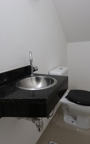 Casa de condomínio à venda com 69m², 2 quartos e 1 vagaLavabo