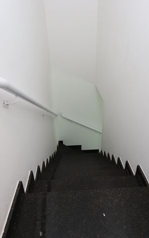 Casa de condomínio à venda com 69m², 2 quartos e 1 vagaEscada