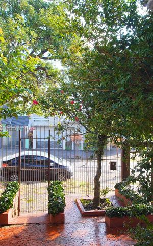 Casa à venda com 280m², 2 quartos e 4 vagasSala - Vista